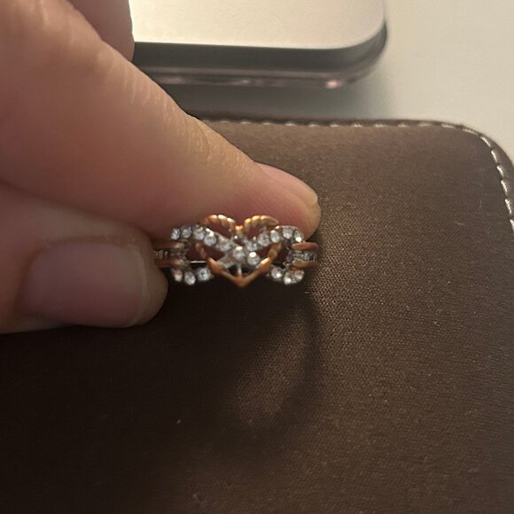 New Silver and Rose Gold Heart/Infinity Symbol Rhinestone Ring Size 5 - Picture 1 of 2